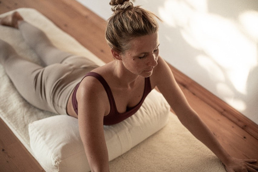 Cuscino rettangolare per la meditazione yoga